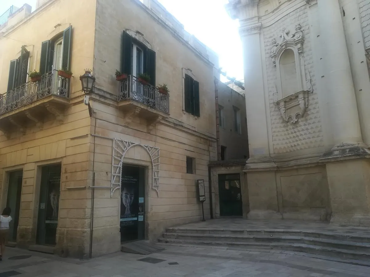 Bed and Breakfast Dimora Dell'Artista Lecce 3*,  Italia